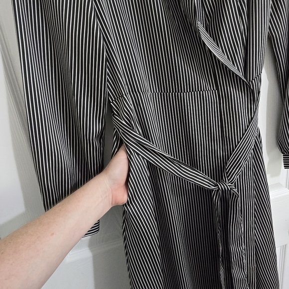 Avec Les Filles Striped Midi Wrap Dress Size XS Long Sleeve Lightweight Macy's - Picture 6 of 16